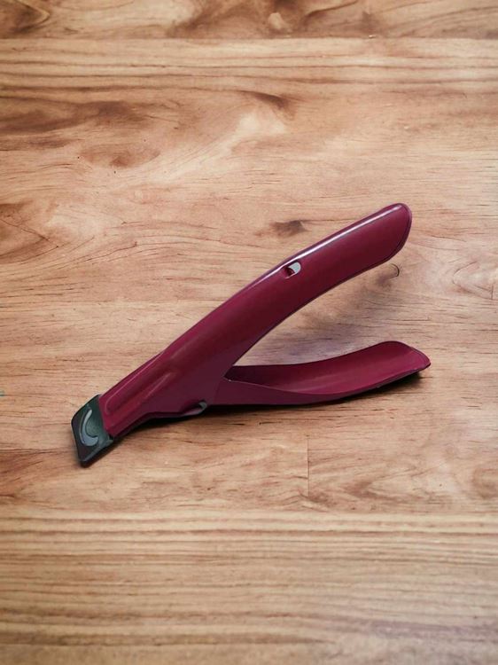 Coupe-Ongles Spécial Capsules – Précision et Facilité