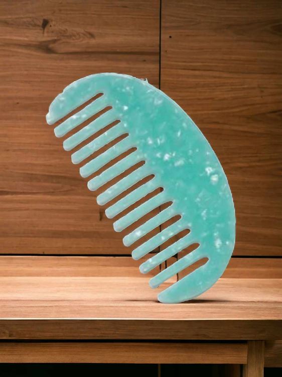 Peigne de Plage – Complice de vos Cheveux Sous le Soleil