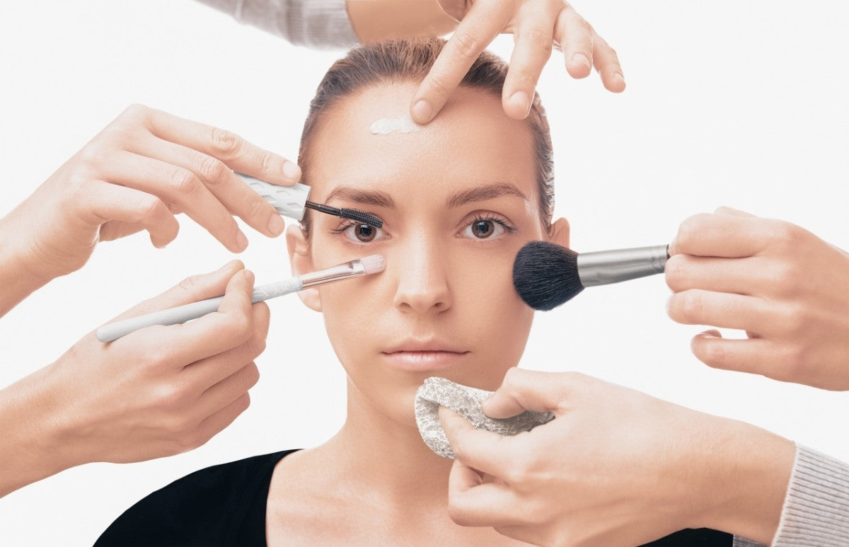 Accessoires Beauté – L’Essentiel pour Sublimer Votre Routine